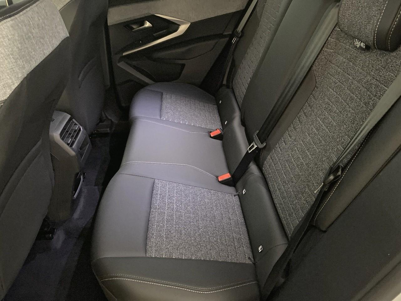 Peugeot 3008 hybrid 145 e-dcs6 allure — photo 10