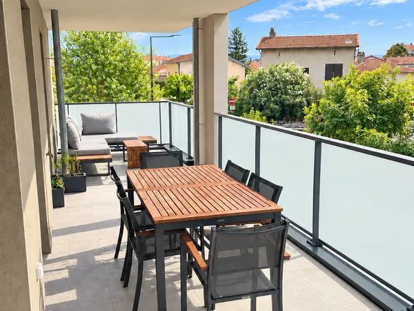 Appartement T3 récent 68m2 - Terrasse plein sud 26m2 - Chateauvert
