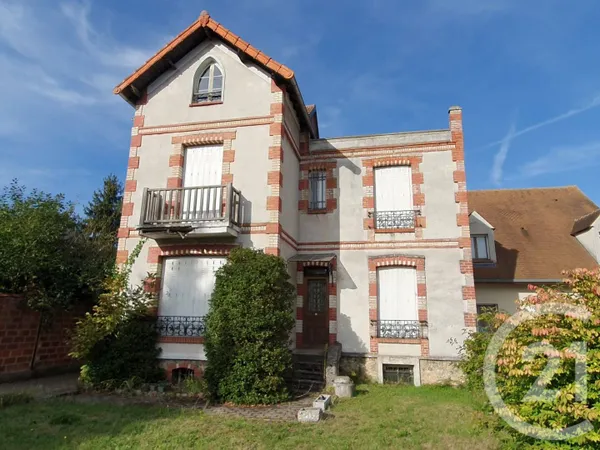 Maison 10 pièces 100 m²