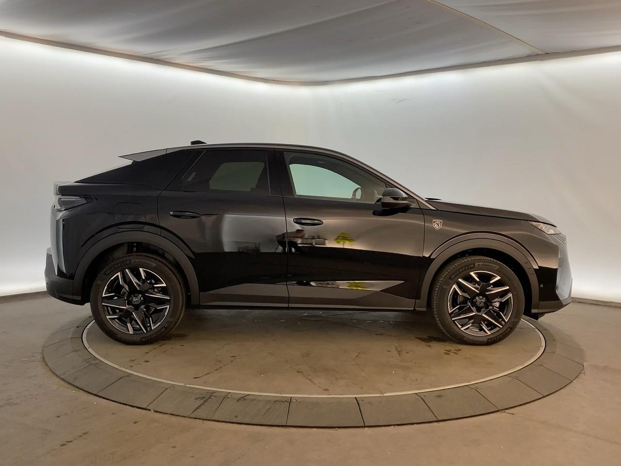 Peugeot 3008 hybrid 145 e-dcs6 gt — photo 4