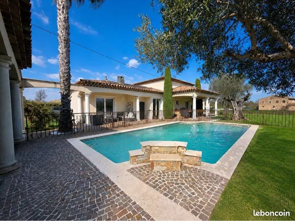 ⭐ COUP DE CŒUR Route des Arcs Superbe villa avec piscine, sans vis-à-vis et vue dégagée