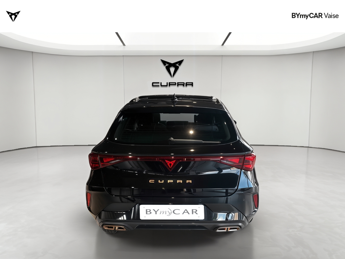 Cupra Leon Sportstourer eHybrid 204 ch DSG6 — photo 4