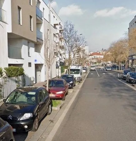 Stationnement Vente Saint-Priest   65€