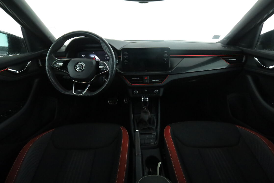 Skoda Kamiq 1.0 TSI Evo Monte-Carlo DSG7 — photo 11