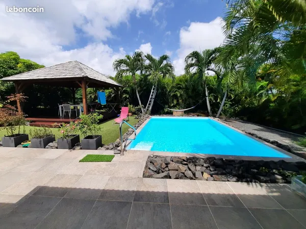 Location à l'année : Villa familiale avec piscine et jardin tropical - Saint-François, Guadeloupe
