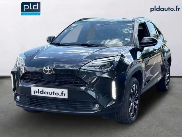 Toyota Yaris cross 116h design my25