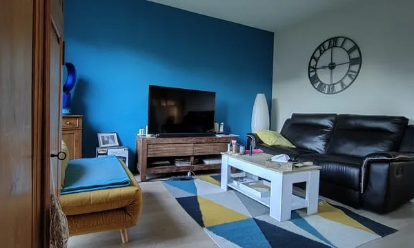 Maison semi-individuelle avec jardin et garage