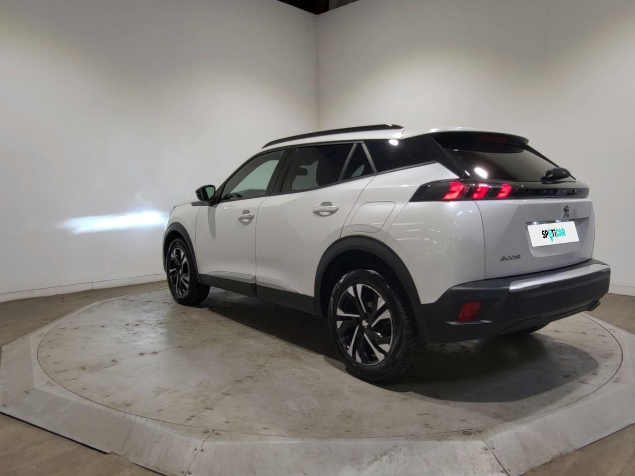 Peugeot 2008 bluehdi 130 s&s eat8 allure — photo 3