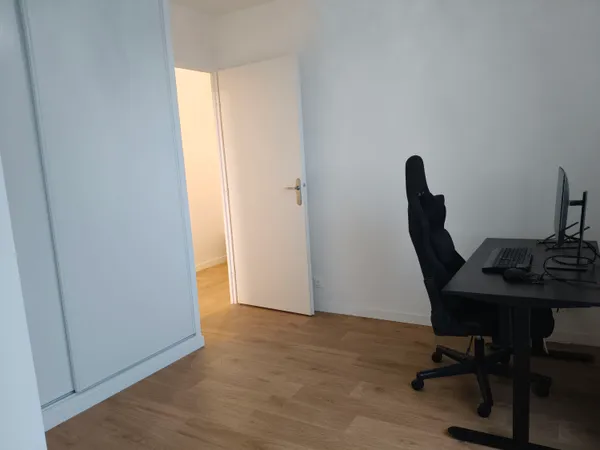 Loue chambre en colocation dans appartement - 60m²