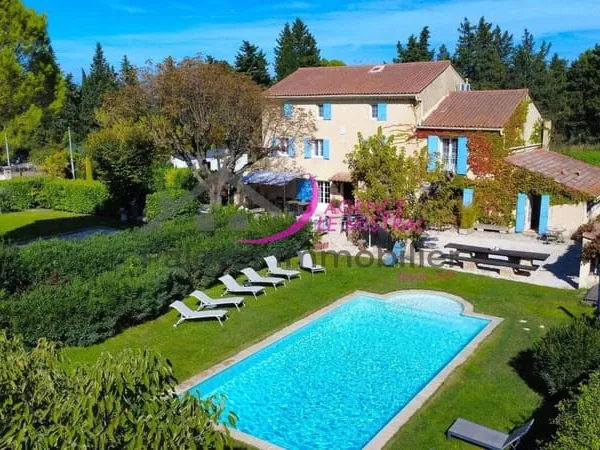 Mas provençal 8 pièces 335 m²