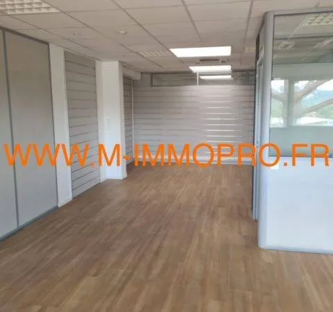 Bureaux 284 m²