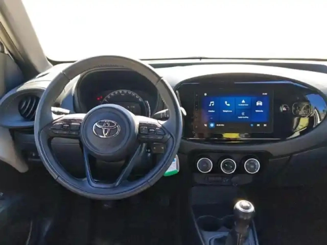 Toyota Aygo x 1.0 vvt-i 72ch dynamic my24 — photo 12
