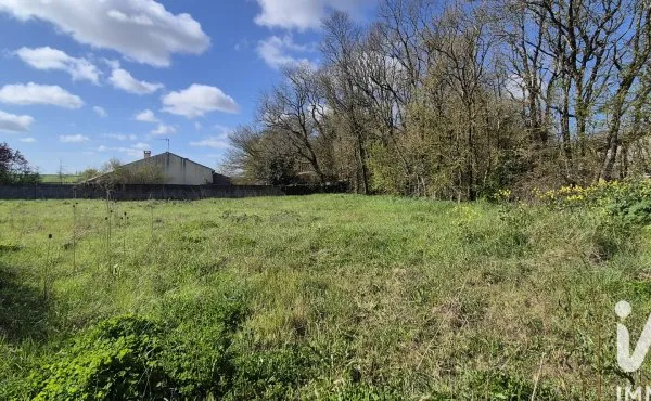 Terrain 1600 m²