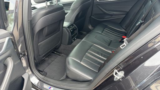 BMW Serie 5 518d 150 Steptronic8 - M Sport – 2020 – 138900 km – Diesel – Boîte Automatique — photo 28