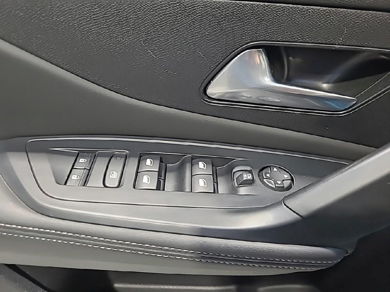 Peugeot 408 phev 225 e-eat8 allure pack — photo 24