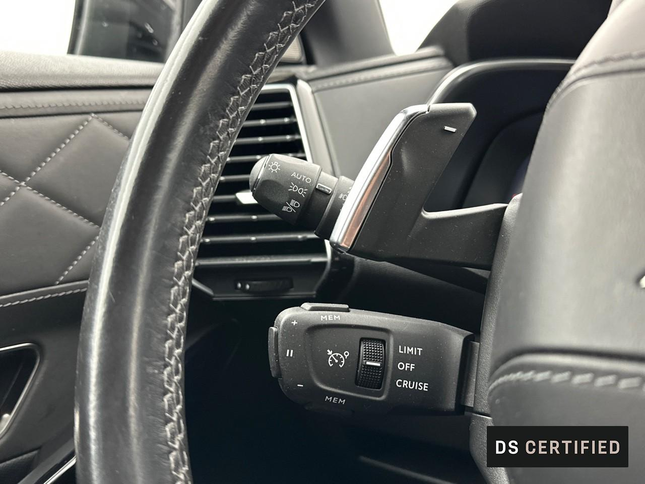 Ds Ds 7 crossback crossback hybride e-tense 300 eat8 4x4 rivoli — photo 21
