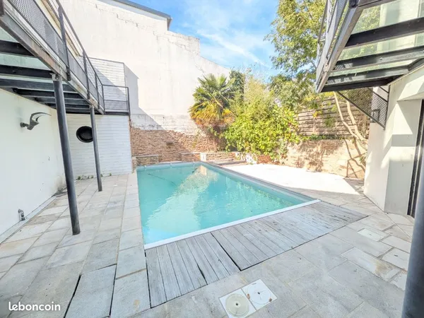 Maison de ville avec piscine