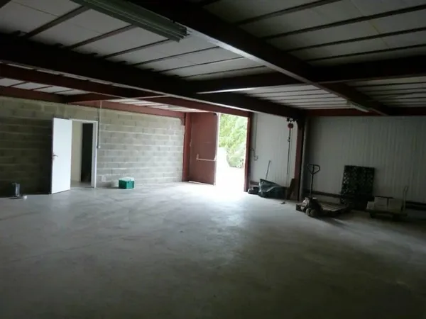 Bureaux 1 pièce 200 m²