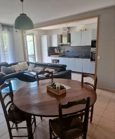 Appartement T3 avec terrasse