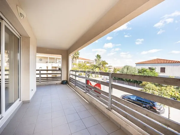 À VENDRE À PERPIGNAN : Appartement 4 pièces, 91m2, 3 chambres, terrasse et garage