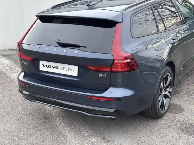 Volvo V60 b4 197 ch dct7 — photo 19