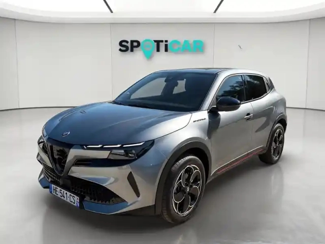 Alfa Romeo Junior elettrica 156ch speciale