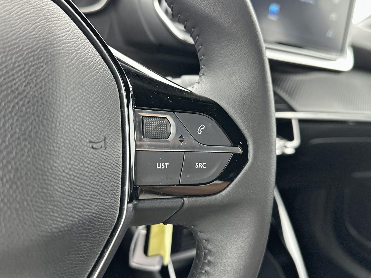 Peugeot 2008 100 s&s bvm6 style — photo 21
