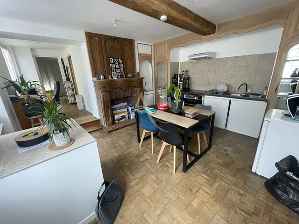 Maison 6 pièces 385 m²