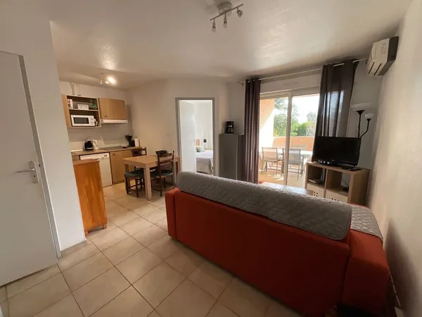 Appartement Location Santa-Maria-Poggio 2p 38m² 630€