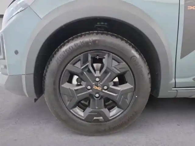Dacia Sandero eco-g 120 auto — photo 27