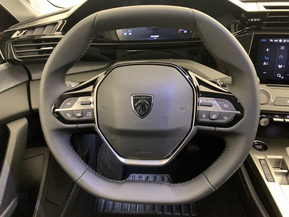 Peugeot 308 — photo 14