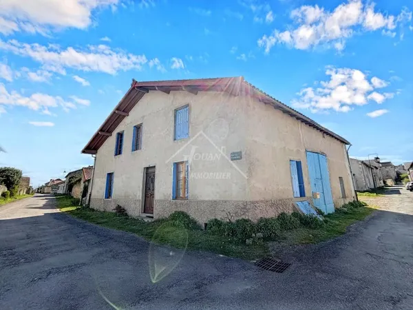 Maison avec grange et terrain