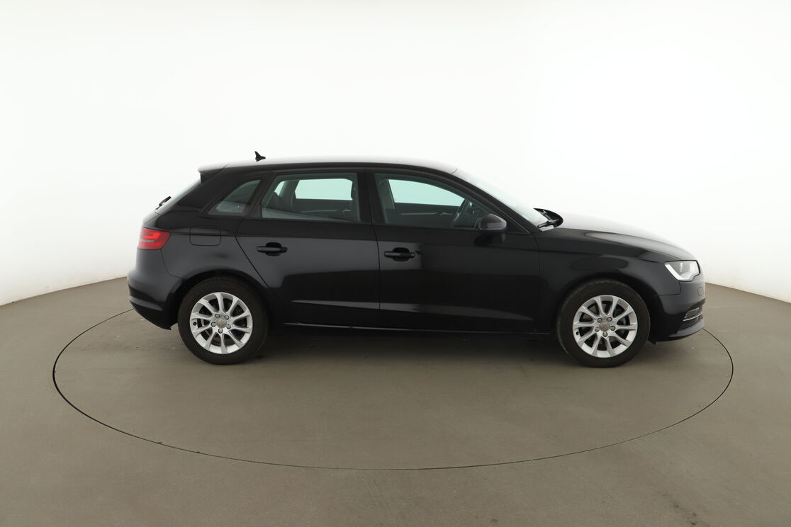 Audi A3 Sportback 2.0 TDI Business Line — photo 6