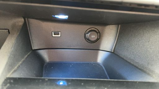 Peugeot 3008 1.6 BlueHDi 120 - Active Business – 2017 – 169986 km – Diesel – Boîte Manuelle — photo 2
