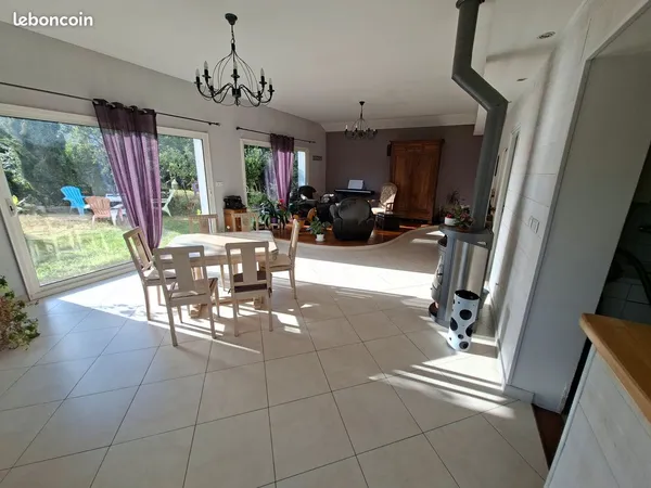 Maison familiale de plain-pied 125 m² - Quartier recherché du Petit Chantilly à Orvault