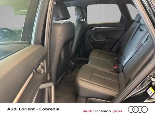 Audi Q3 35 tdi 150ch s line plus s tronic 7 — photo 8