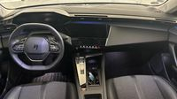Peugeot 308 PHEV 180ch Allure Pack e-EAT8 — photo 11