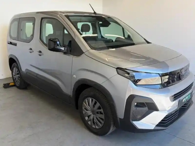Peugeot Rifter taille m - 1.5 bluehdi 100ch s&amp;s allure 5 places — photo 3