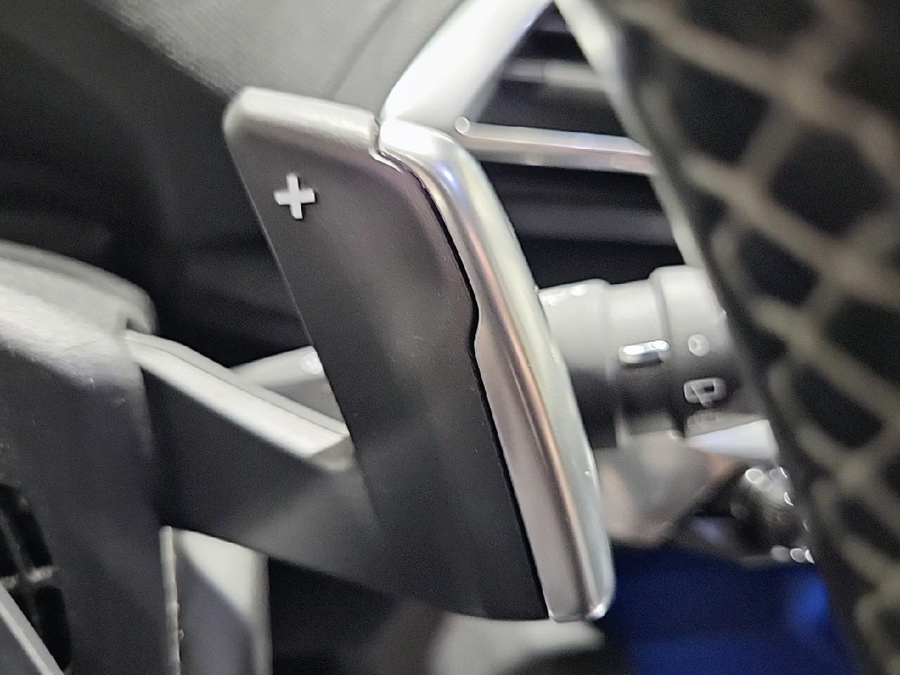 Peugeot 3008 hybrid 225 e-eat8 allure pack — photo 18