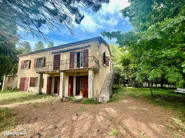 Maison 7 pièces 206 m²