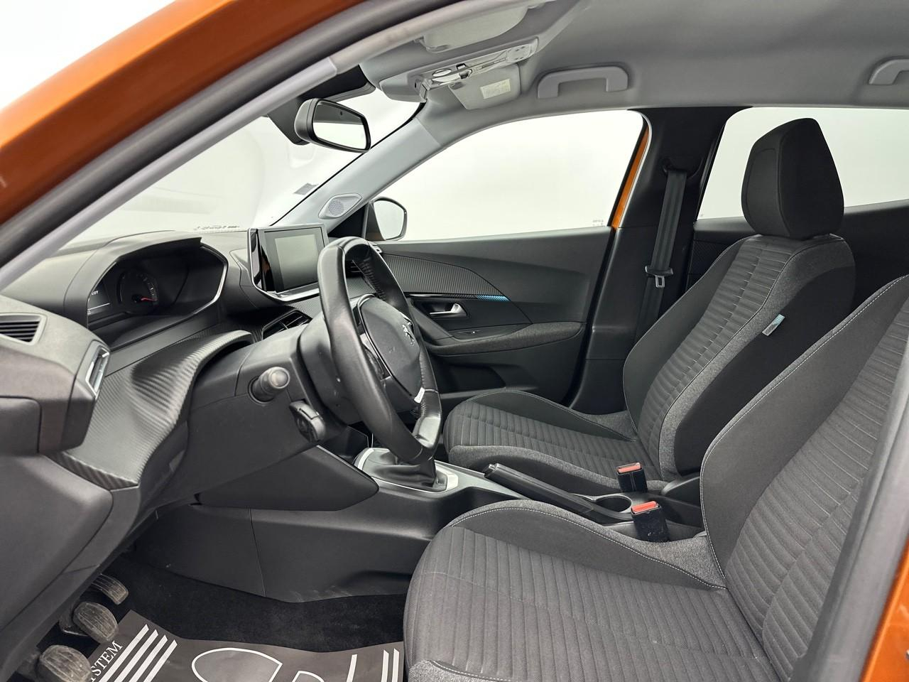 Peugeot 2008 puretech 100 s&s bvm6 style — photo 9