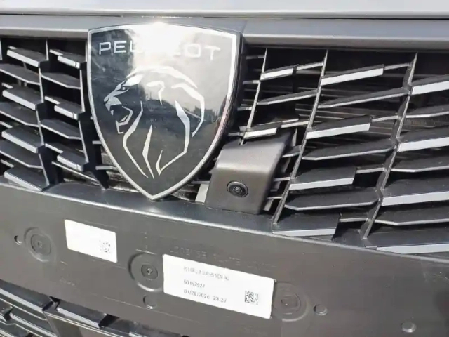 Peugeot 208 hybrid 110 ch e-dcs6 — photo 40
