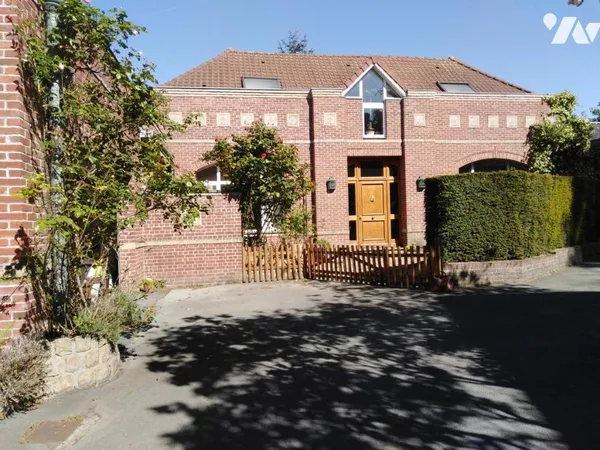 Maison 6 pièces 184 m²