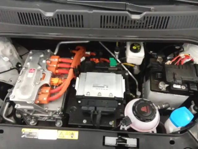 Volkswagen Up e-! 2.0 electrique — photo 30
