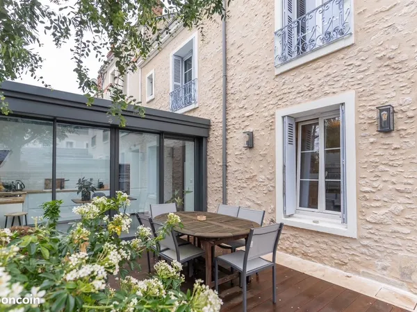 Charmante Maison place Rabelais