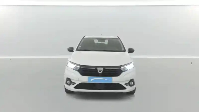 Dacia Sandero sce 65 — photo 16