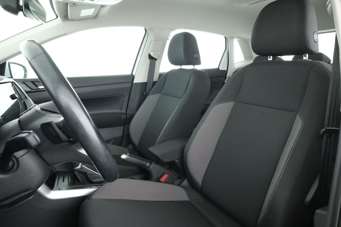 Volkswagen Polo 1.0 TSI Life DSG7 — photo 9