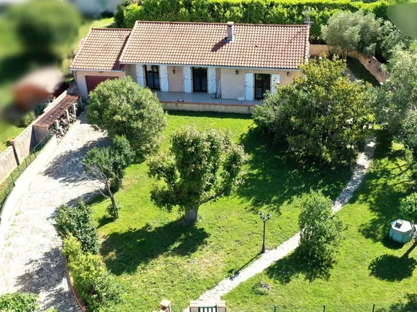 Maison de plain-pied 5 pièces 114 m²
