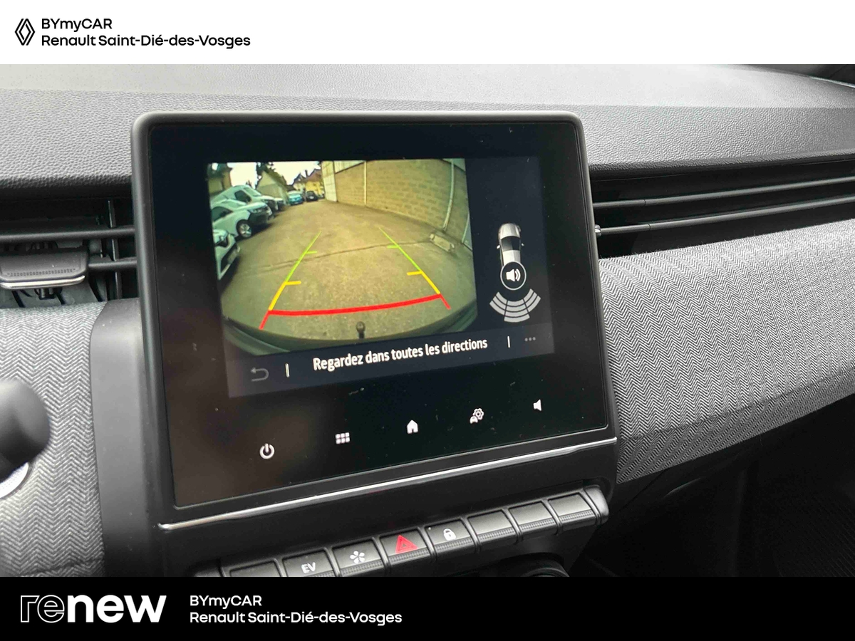 Renault Clio E-Tech full hybrid 145 — photo 16
