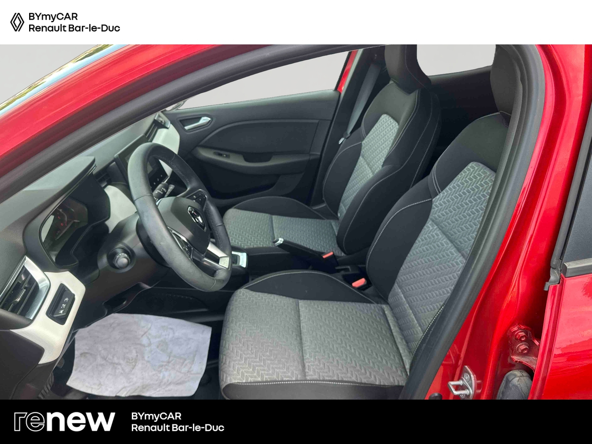 Renault Clio E-Tech full hybrid 145 — photo 11